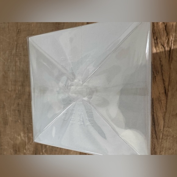 NEW IN BOX Replica Sailing Day Candle ~ SOLD OUT ~ 5.82 oz ⛵️ - Picture 5 of 7